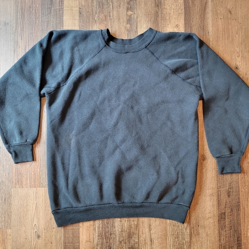 Vintage Iowa Hawkeye Black & Gold Crewneck Long Sleeve Sweatshirt - Picture 3 of 5